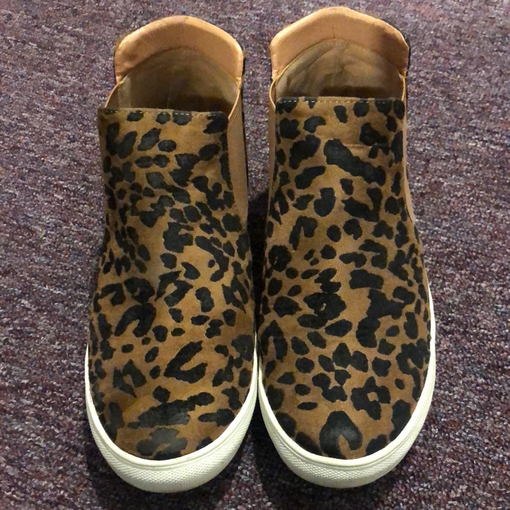 Slip on high top sneakers